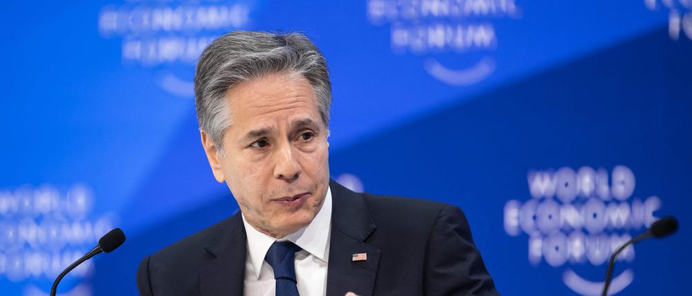 Außenminister Blinken bei seiner Rede zum Weltwirtschaftsforum. 