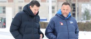 Schwerer Gang. Pal Dardai (rechts, mit Sportdirektor Benjamin Weber) musste am Mittwoch mit seiner Mannschaft auf den Trainingsplatz.
