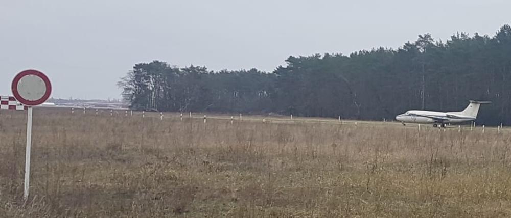 Unbekanntes Flugobjekt in TXL.