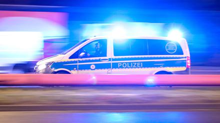 Einsatzfahrzeug der Polizei. (Symbolbild)