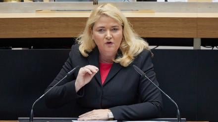 Kristin Brinker (AfD) bei der Plenarsitzung im Berliner Abgeordnetenhaus. 