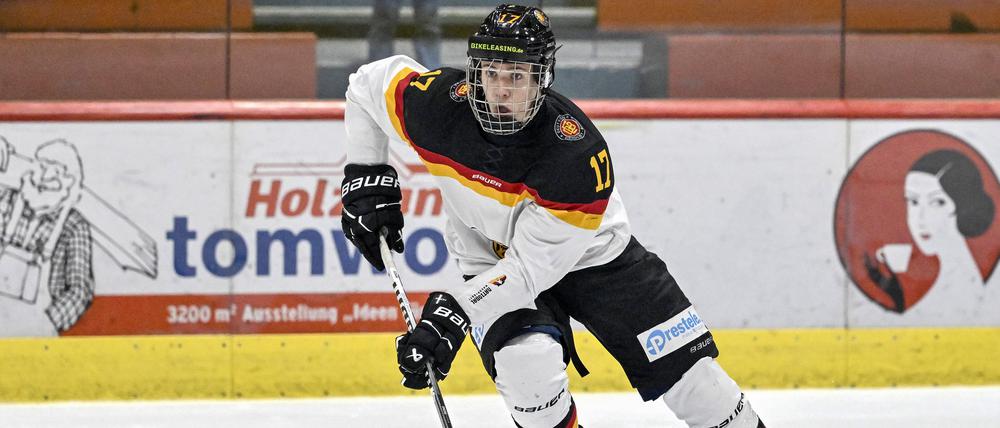 Rio Kaiser (hier im Trikot der U18-Nationalmannschaft) zählt zu den größten deutschen Eishockeytalenten.