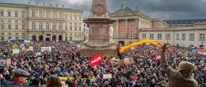 Etwa 10.000 Menschen beteiligten sich am 14. Januar an der Demo gegen Rechts in Potsdam.