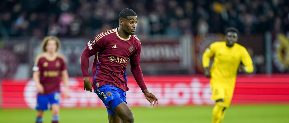 Chris Bedia hat in dieser Saison bereits 16 Tore für Servette Genf erzielt.