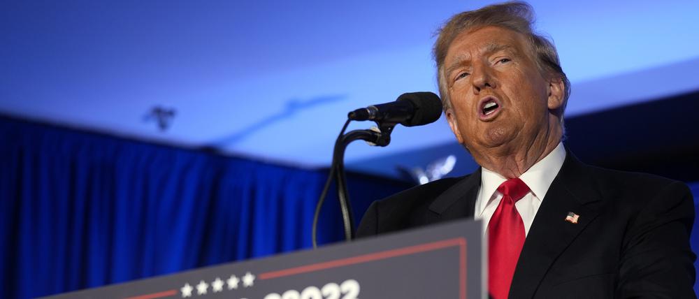 Donald Trump spricht bei einer Wahlkampfveranstaltung in Portsmouth, New Hampshire.