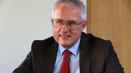 Peter Kurth war Präsident des Deutschen Entsorgungs-, Wasser- und Rohstoffwirtschaft und Finanzsenator in Berlin.