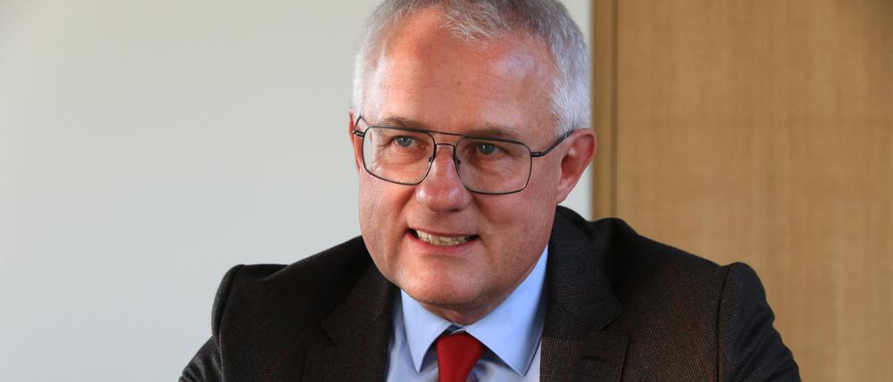 Peter Kurth war Präsident des Deutschen Entsorgungs-, Wasser- und Rohstoffwirtschaft und Finanzsenator in Berlin.