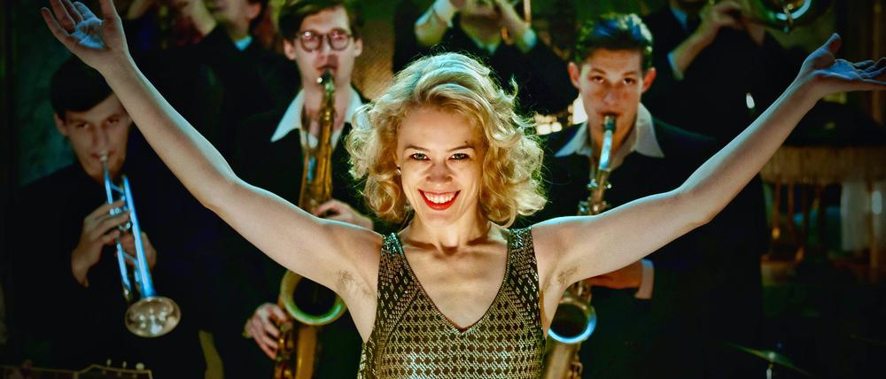 Paula Beer als Stella Goldschlag in einer Szene des Films „Stella. Ein Leben.“