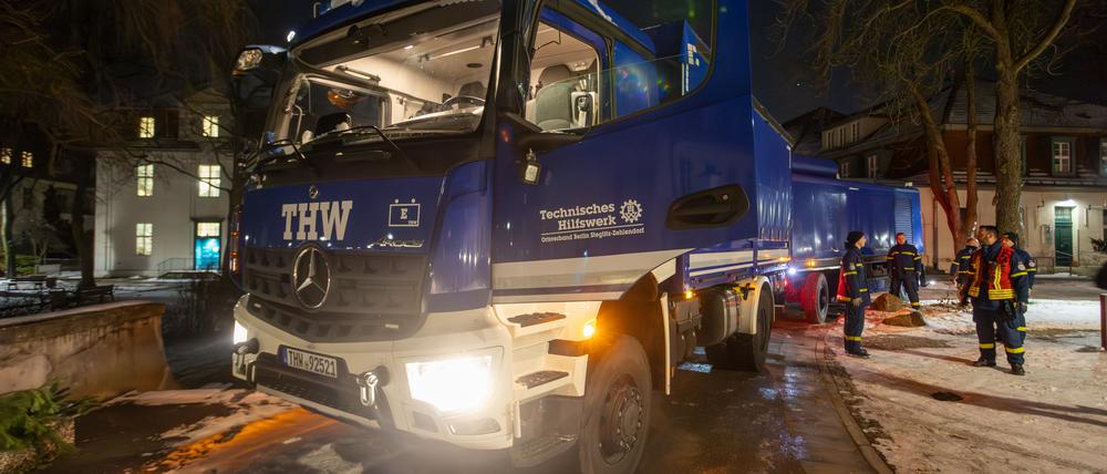 Das THW war in der Nacht mit Notstromaggregaten im Einsatz.
