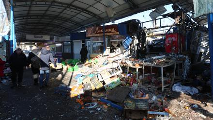 Zerstörung eines Marktes in Donezk.