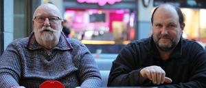 Walter und Heiko Engel, Schädlingsbekämpfer mit Mäuse- und Rattenfalle.