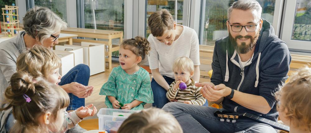 Kita-Krise. Es wurden 2022 zwar mehr Unter-Dreijährige als im Vorjahr betreut, die Lücke zwischen Angebot und Bedarf ist aber gewachsen.