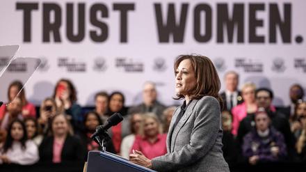 TOPSHOT - US Vice President Kamala Harris speaks at her Fight for Reproductive Freedoms Tour at the International Union of Painters and Allied Trades District Council 7 in Big Bend, Wisconsin, on January 22, 2024. Vice President Kamala Harris is traveling to Wisconsin on Monday to kick off her nationwide “Fight for Reproductive Freedoms” tour to demand federal lawmakers to restore Roe v. Wade. (Photo by Tannen  MAURY / AFP)