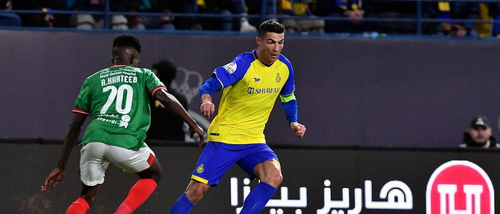 Im Sommer schloss sich Profifußballer Cristiano Ronaldo dem saudi-arabischem Fußballverein Al-Nassr an.