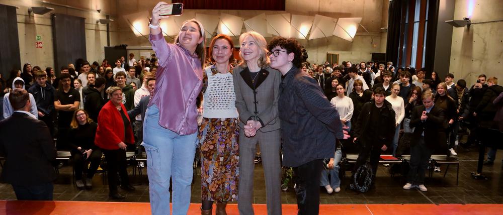 Noch schnell ein Selfie mit der Top-Diplomatin.