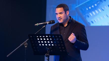 Wirbt um Respekt und Toleranz. Simon Usifo ist Mitherausgeber des Buches „People of Deutschland“.