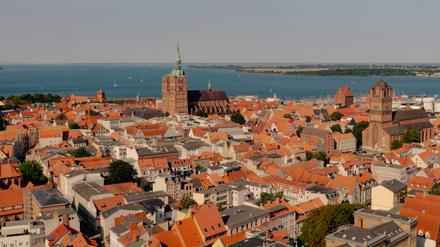Blick über die Dächer der Stralsunder Altstadt.