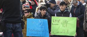 Cottbus bekennt Farbe: Bündnis Unteilbar-Südbrandenburg DEU/Brandenburg/Cottbus: Cottbus- Demo gegen Rechts: 