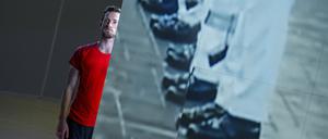 Filmstill aus „Lost in Formation“ von Kombinat.