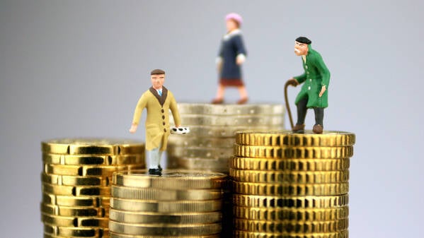 bb_003_60808197 25608/BB_003_60808197, Pensionsvorsorge, INSADCO / Bilderbox *** bb 003 60808197 25608 BB 003 60808197 , pension plan, INSADCO picture box