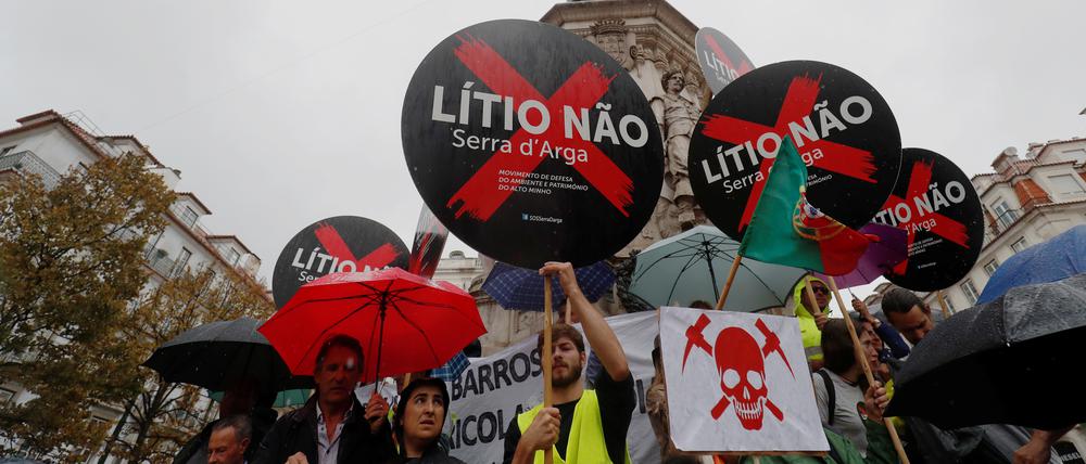 Der Lithiumabbau brachte sogar Portugals Regierung zu Fall: Demonstration in Lissabon.