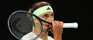 Den Sieg vor Augen muss Alexander Zverev nun doch die Koffer packen.