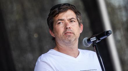 Michael Ballweg, Initiator der Initiative «Querdenken», steht nun doh wegen versuchten Betrugs in 9450 Fällen vor Gericht. 