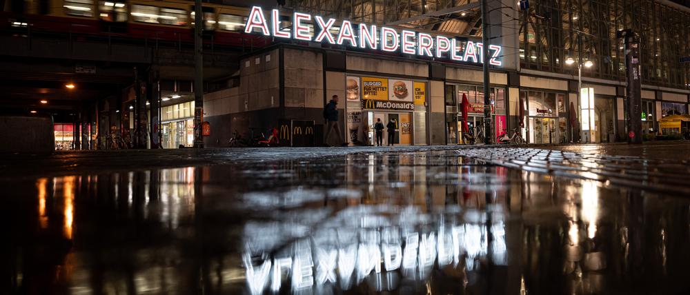 Das Opfer aus Stockholm wurde in ein Hostel auf dem Alexanderplatz verschleppt.