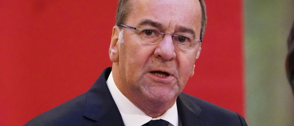 Bundesverteidigungsminister Boris Pistorius war am Montag zu Gast im SPD-Präsidium - und hat darüber gesprochen, wie er die Personallücke bei der Bundeswehr schließen will.