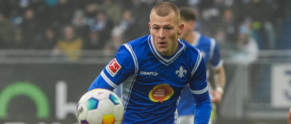 Tim Skarke tut die regelmäßige Spielzeit bei Darmstadt 98 sichtlich gut.