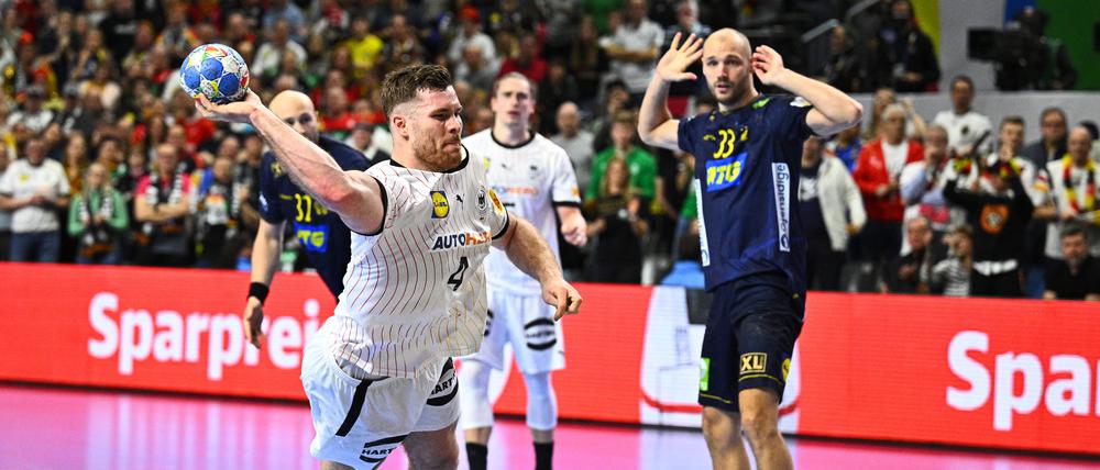 Deutschlands Johannes Golla beim Spiel um Platz drei gegen Schweden.