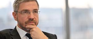 Potsdam, 18.12.2023, Lokales, 
Mike Schubert, Interview, 
Foto: Ottmar Winter PNN 



ACHTUNG: 
Foto ist ausschließlich für redaktionelle Berichterstattung der PNN und des TGSP! Eine kommerzielle Nutzung, z.B. Werbung, ist ausgeschlossen. Die Weitergabe an nicht autorisierte Dritte, insbesondere eine weitergehende Vermarktung über Bilddatenbanken, ist unzulässig.