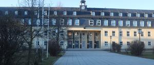 Das Landratsamt des Saale-Orla Kreises. In diesem Kreis wird am Sonntag nach einer Stichwahl ein neuer Landrat gewählt. 