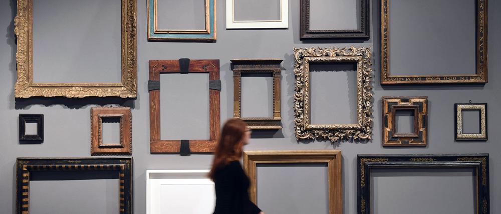 In der Staatlichen Kunsthalle Baden-Baden werden unterschiedliche historische Rahmen gezeigt.