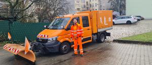 Kevin B. lernt Berufskraftfahrer bei der Berliner Stadtreinigung (BSR).