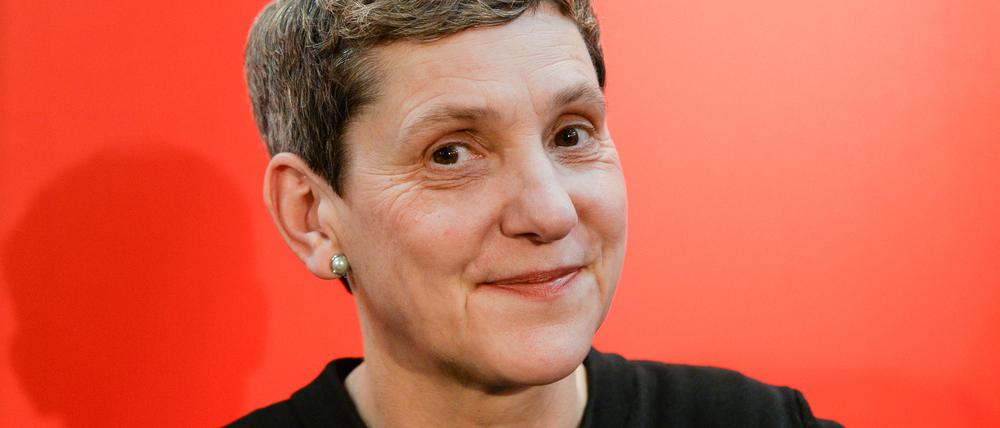 Die Schriftstellerin Felicitas Hoppe stellt auf der Leipziger Buchmesse ihre Reisereportage «Prawda - Eine amerikanische Reise» vor. Die Autorin («Die Nibelungen. Ein deutscher Stummfilm») erhält den mit insgesamt 30.000 Euro dotierten Berliner Literaturpreis.