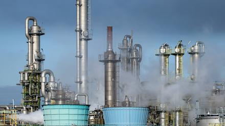 Industrieanlage im Chemiepark, OQ Chemicals Werk Ruhrchemie. 