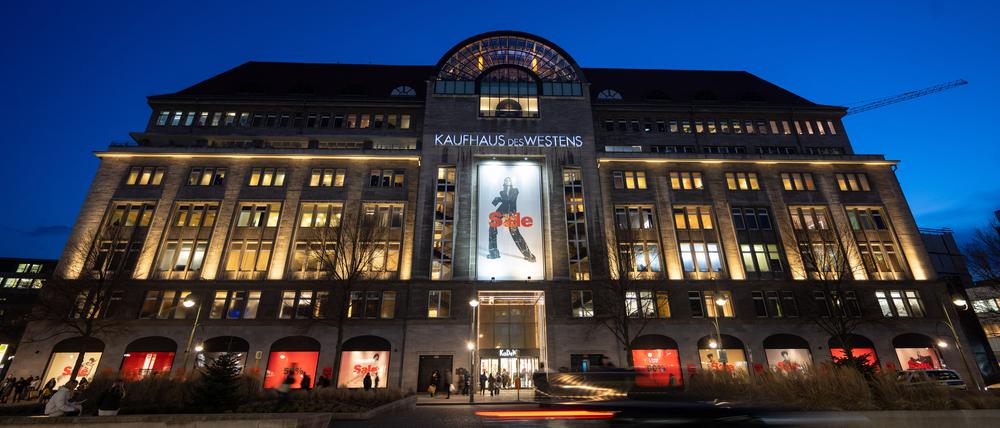 Ikone zum Shoppen. Auch wenn die Berliner immer mal wieder herummäkeln am KaDeWe, es ist ihnen doch ans Herz gewachsen.
