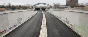 Blick auf die Baustelle der A100 oberhalb der Hatun-Sürücü-Brücke.