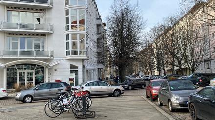 Der bisher namenlose Dreiecksplatz an der Hufelandstraße