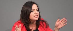 Sevim Dagdelen, damalige Bundestagsabgeordnete der Partei Die Linke, spricht im Mai 2019 bei der 100. Sitzung zur aktuellen Stunde des Bundestages (Archivbild).