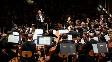 Daniele Gatti dirigiert die Berliner Philharmoniker.