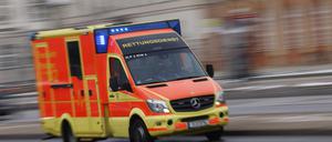 Zwei Verletzte kamen nach einem Unfall in Potsdam ins Krankenhaus.