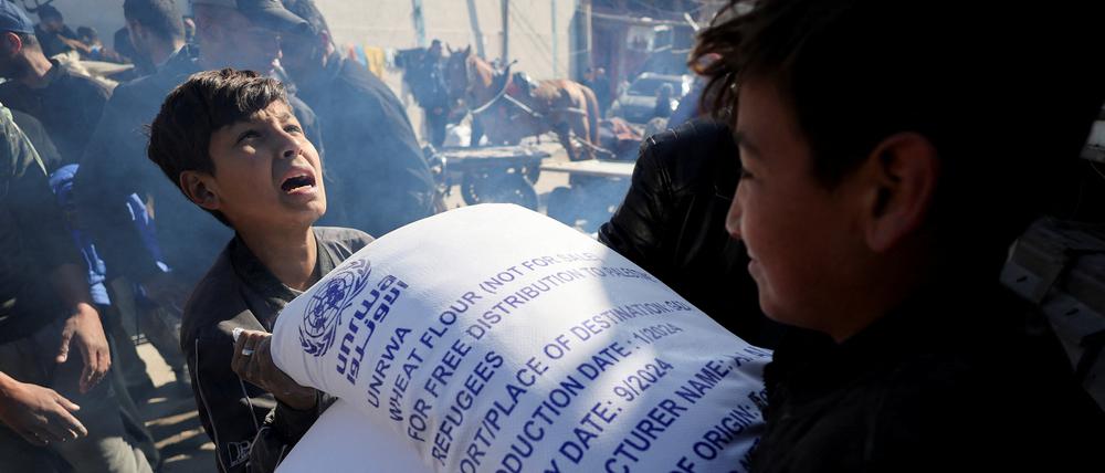 Hilfslieferungen von UNRWA, wie hier Mehl, sind für die Menschen in Gaza überlebenswichtig.