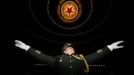 Eine chinesische Militärband bei der Probe. 