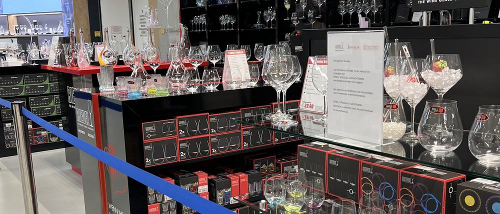 Insolvenz im Kadewe: Die Homewareabteilung im Kadewe, wo große Bereiche vom Verkauf abgesperrt waren. 