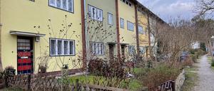 Waldsiedlung Zehlendorf soll klimafreundlich werden: Bunte Fassaden prägen das Bild.
