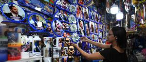 Überall im Land gibt es Fanartikel von El Salvadors Präsident Bukele.