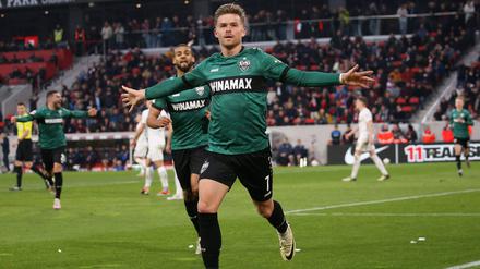 Maximilian Mittelstädt machte mit seinem Tor zum 3:1 alles klar für den VfB.