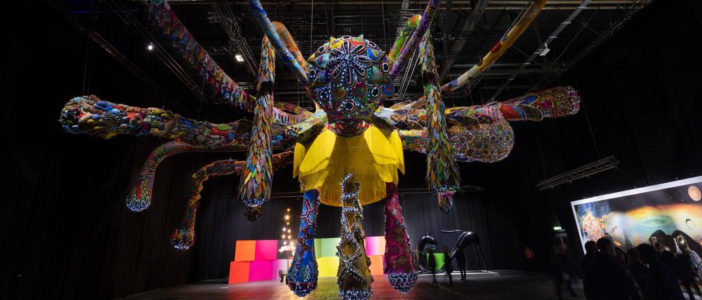 Joana Vasconcelos: „Walküre Mumbet“, eine monumentale Skulptur im neuen Messeformat „Sur-mesure“